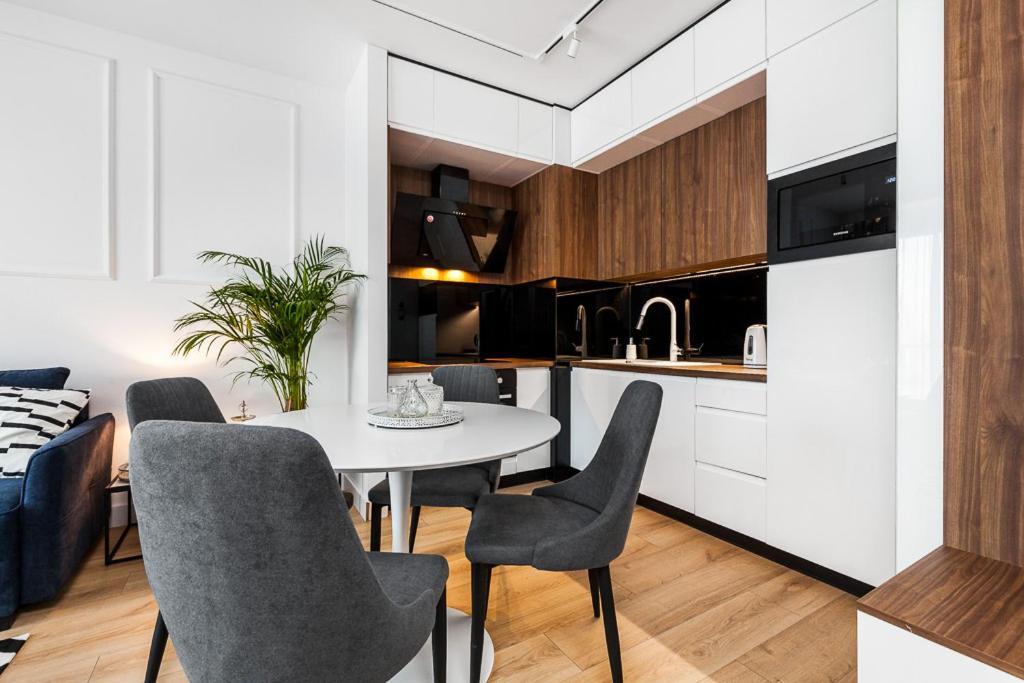 "Nowy Apartament" Sypialnia , Garaz, 1500 M Od Morza, Netflix Gdaňsk Exteriér fotografie
